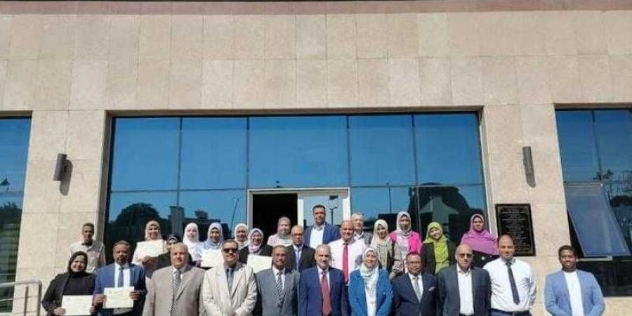 جامعة أسوان : مركز تنمية قدرات أعضاء هيئة التدريس ينظم دورة تدريبية لعدد 26 متدربا - نبض مصر