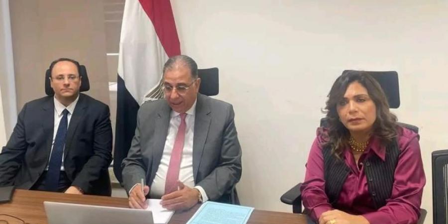 نائب وزير الخارجية: الدولة تلبي احتياجات المصريين بالخارج وتشجيعهم على الاستثمار في مصر - نبض مصر