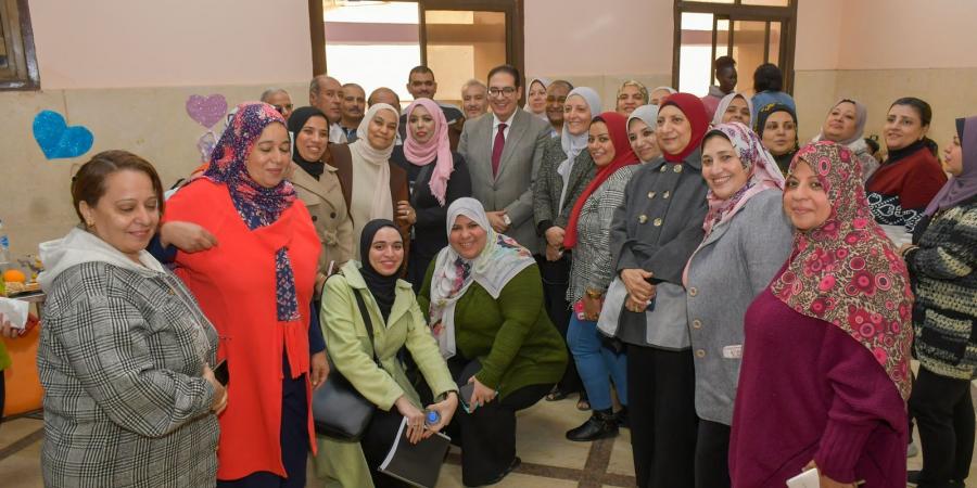 رئيس جامعة القاهرة يفتتح المبنى الثامن بمدينة الطالبات بالجيزة - نبض مصر