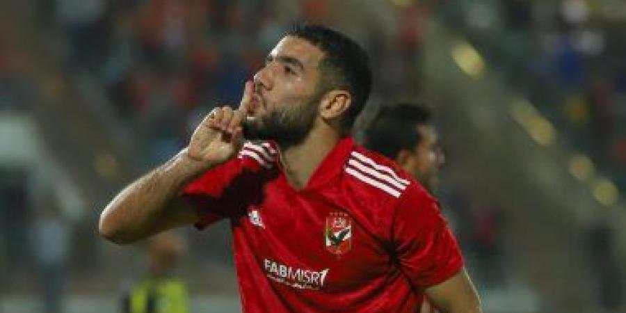 هل ينتقل لاعب وسط الأهلي إلى الزمالك؟ .. وكيله يرد - نبض مصر