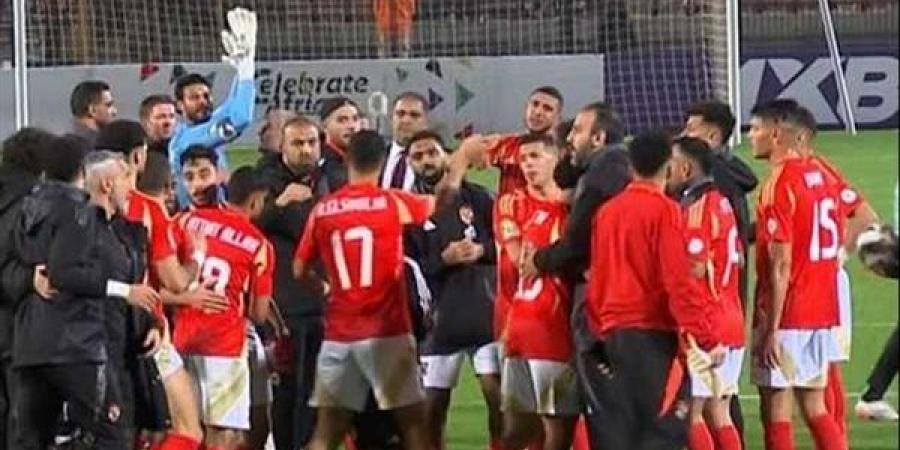 دوري أبطال إفريقيا| ''في حاجة مش طبيعية''.. شوبير يوجه رسائل لجماهير الأهلي - نبض مصر