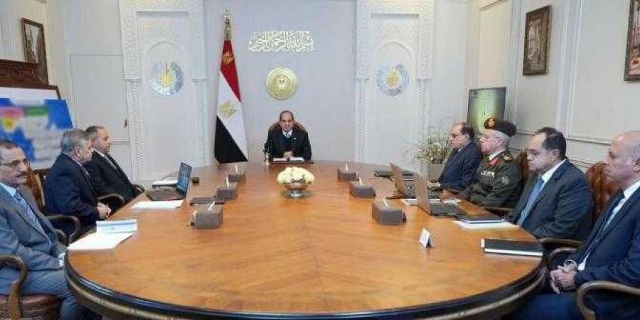 السيسي يطلع على الجهود المبذولة لدفع عجلة التنمية في محور قناة السويس - نبض مصر