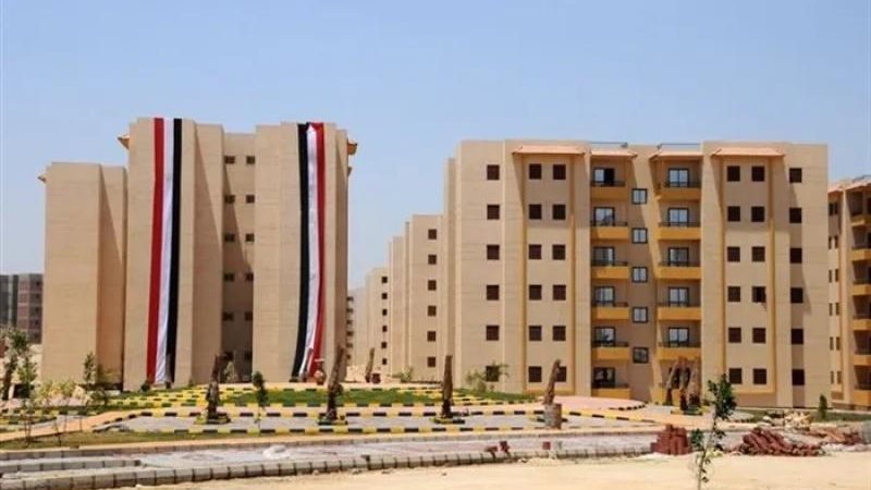 وزير الإسكان يتابع الموقف التنفيذي للمشروعات السكنية بالقاهرة الجديدة