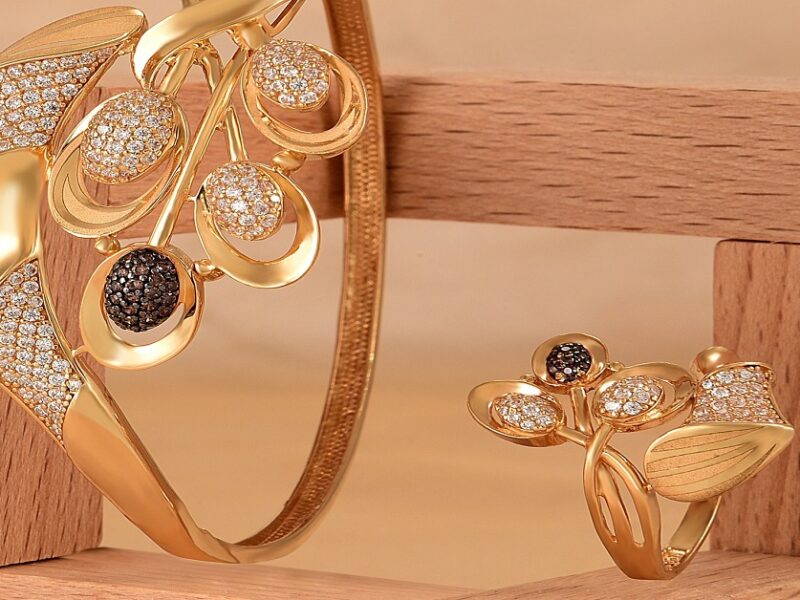 أسعار الذهب في السعودية| تراجع يعقبه تعافٍ تحديث عيار 21 بيع وشراء الأربعاء 17-9-2025