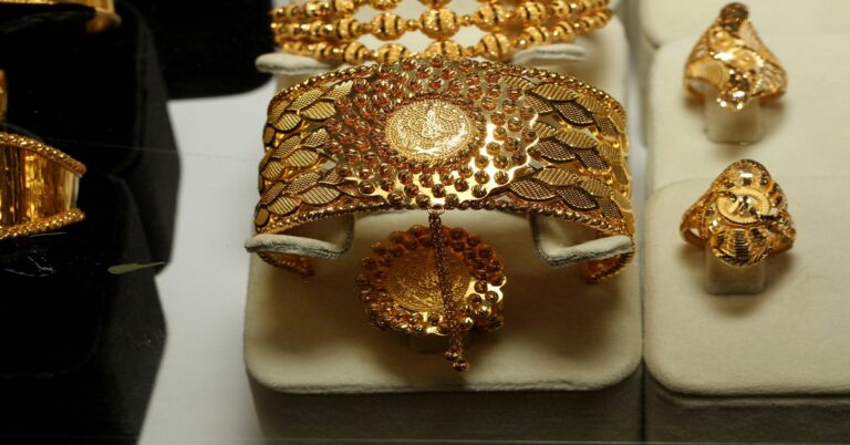كم سعر الذهب اليوم في السعودية بيع وشراء عيار 21| تباين بين الصعود والتراجع الثلاثاء 30-9-2025