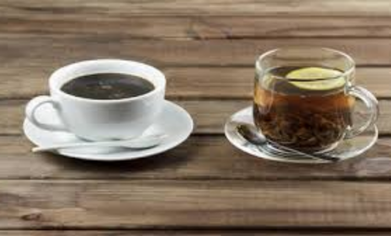 "القهوة والشاي وصحة العظام" دراسة حديثة تكشف سراً صادماً للنساء فوق الـ 65