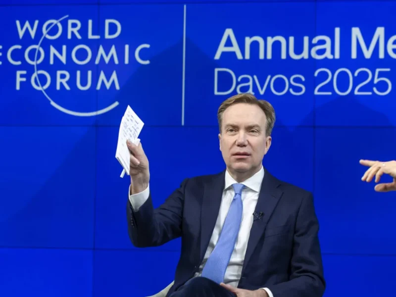 تحقيقات منتدى دافوس حول صلة رئيسه بجيفري إبستين تثير تساؤلات عالمية