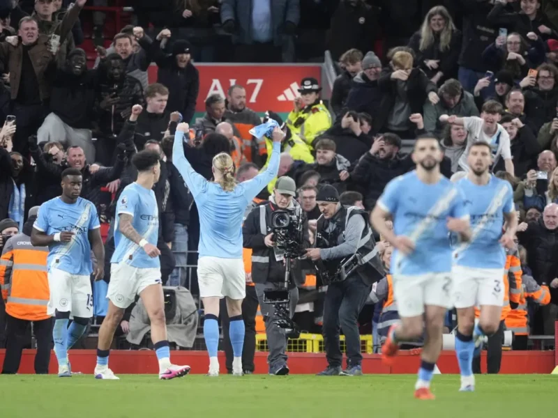 تألق سيتي يطيح بليفربول ويستمر في في مطاردة آرسنال