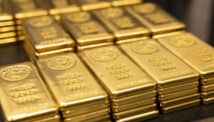 أسعار الذهب تواجه تقلبات حادة.. «معادلة معقدة» تحدد مصير المعدن النفيس