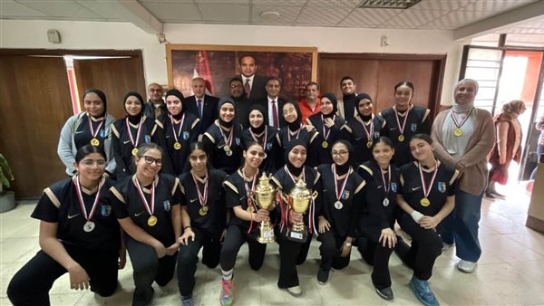 كرم وكيل وزارة الشباب والرياضة بالقليوبية فراشات المشروع القومي للموهبة في بطولة السلة تحت 14 سنة