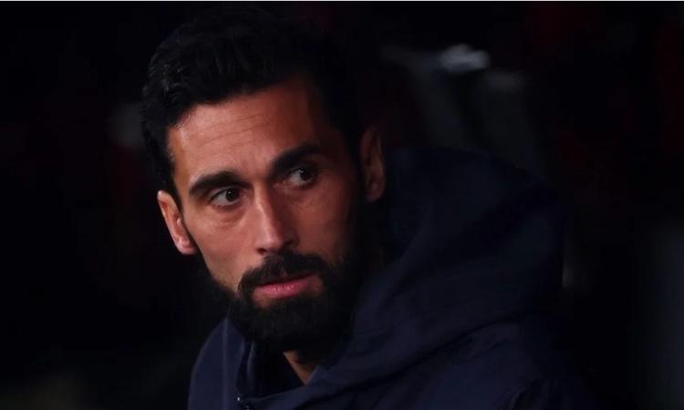 “”أربيلوا يتحدى تحديات تمرد هادئ في غرفة ملابس ريال مدريد””