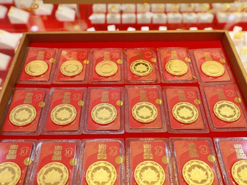 أسعار الذهب وخواتم SJC ترتفع بأكثر من 7 ملايين دونغ فيتنامي
