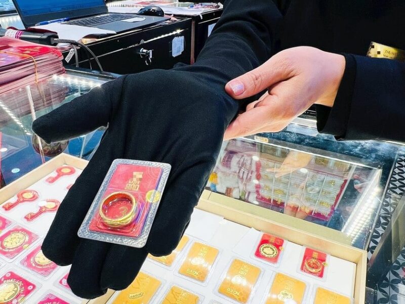 ارتفاع أسعار الذهب في شركة SJC بما يزيد عن 7 ملايين دونغ فيتنامي منذ بداية فبراير 2026