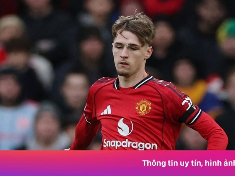 ابن دارين فليتشر يترك بصمته الأولى مع مانشستر يونايتد