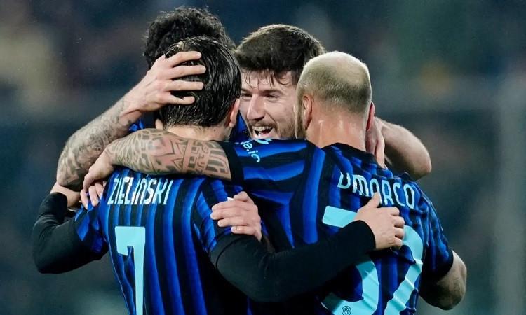 ساسولو يتعرض لهزيمة ساحقة أمام إنتر بخماسية في مابي ستاديوم