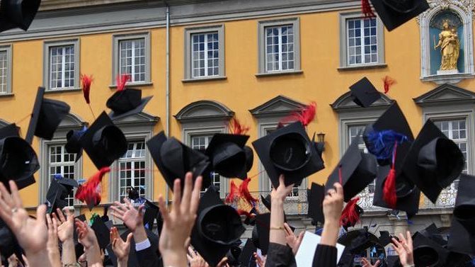 فرص جديدة للمصريين من جمهورية التشيك”  “تعرف على تفاصيل التقديم