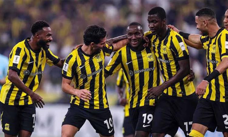 فوز ساحق للاعبين السعوديين في دوري أبطال آسيا حيث تأهلوا لثمن النهائي بسباعية ضد الغرافة القطري