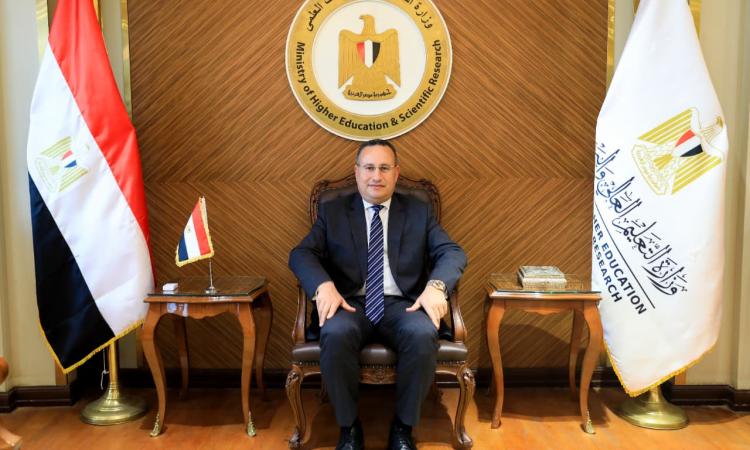 التعليم العالي أساس لبناء الإنسان وفق رؤية وزير التعليم العالي