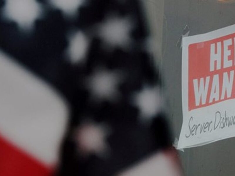 تراجع تاريخي في معدل البطالة الأمريكية إلى 4.3% وسط انتعاش سوق العمل