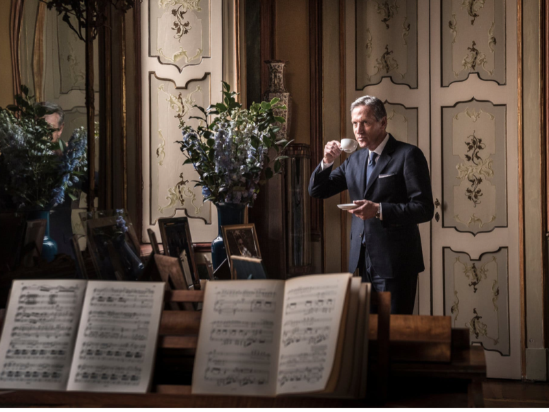 كيف أسهم التعليم في تشكيل مسيرة الرئيس التنفيذي السابق لشركة ستاربكس