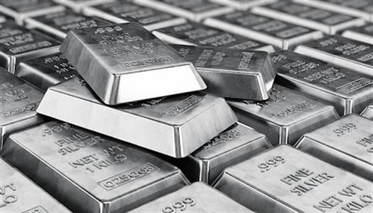بينما تهبط الفضة، ترتفع المراهنات.. اندفاع ملحوظ للمستثمرين في ظل التقلبات الاقتصادية