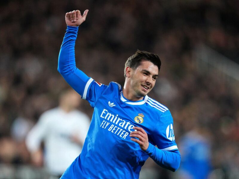 لحظة مؤثرة تلامس القلوب بين ابراهيم دياز وجماهير ريال مدريد