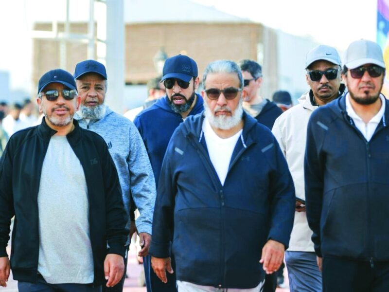 لحظة تلاحم: وزير الأوقاف يشارك قيادات الوزارة وموظفيها في الفعاليات الرياضية