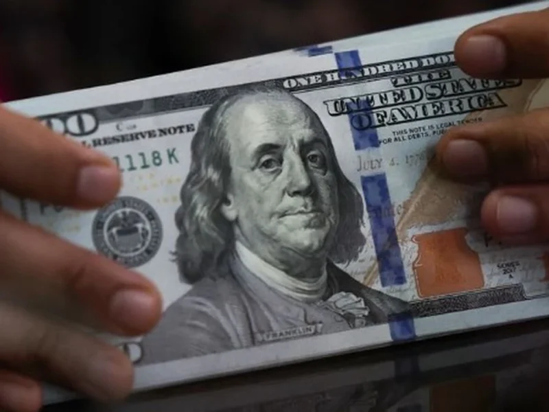 تحركات الدولار أمام الجنيه المصري تثير الجدل في منتصف يوم المعاملات البنكية