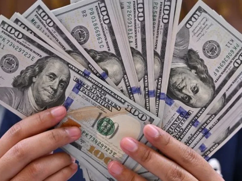 تطورات الأسعار.. سعر الدولار مقابل الجنيه في البنوك المصرية خلال تعاملات الخميس