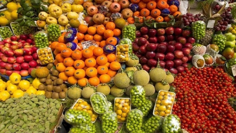 أسعار الفاكهة تتألق في الأسواق اليوم الأحد 2026/2/8