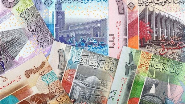 تزايد ملحوظ في متوسط سعر الدينار الكويتي لدى البنوك مع اقتراب نهاية الأسبوع