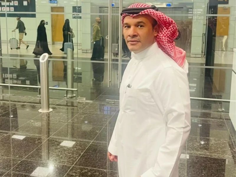 مدير عام «صحة نجران» يتدخل لإنقاذ حياة مسافرة تعرضت لانخفاض حاد في الضغط