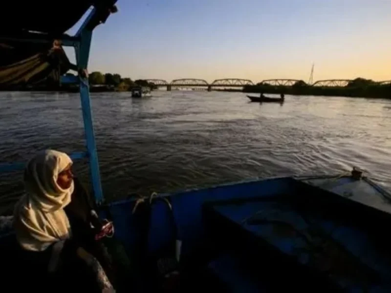 “مأساة على النيل” غرق عبّارة في السودان يودي بحياة 15 شخصاً