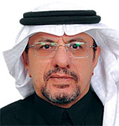 احذروا رحلة سلطان القحطاني: من التعليم إلى عالم الإعلام