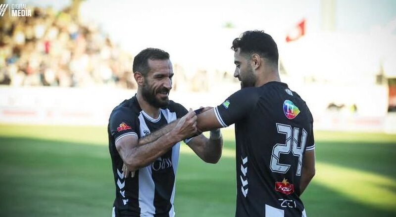 تطورات غير متوقعة في الدوري التونسي تهدد استمرار علي معلول مع ناديه والصفاقسي يتجه لتصعيد الأمر لـ كاس
