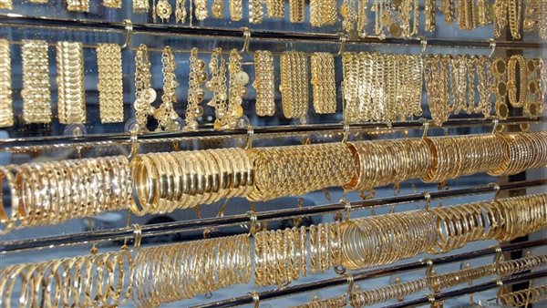 “قفزات متتالية في الأسعار” أسعار الذهب تتخطى التوقعات اليوم الخميس في محلات الصاغة المصرية