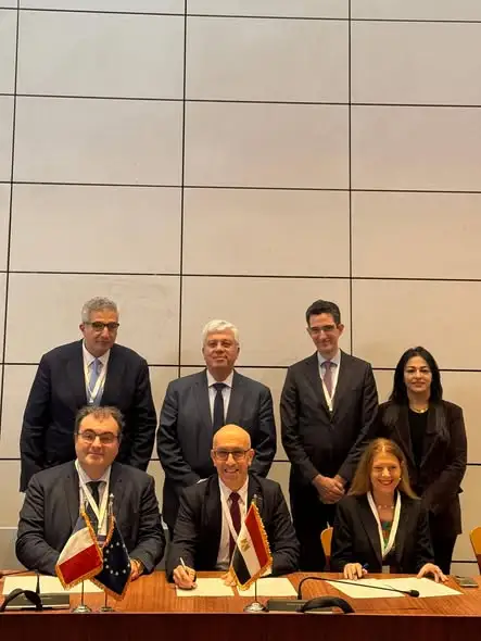 تعزيز التعاون العلمي… وزير التعليم العالي يفتتح فعاليات اليوم المصري الفرنسي في جامعة سيرجي بباريس