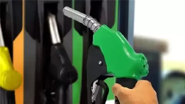 أسعار البنزين اليوم الأربعاء تتماشى مع القرار الرسمي للتسعير