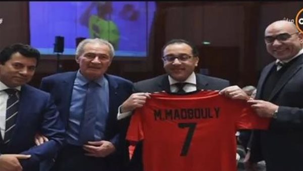 رابط مشترك يجمع رئيس الوزراء ووزير الشباب والرياضة الجديد في عالم كرة اليد