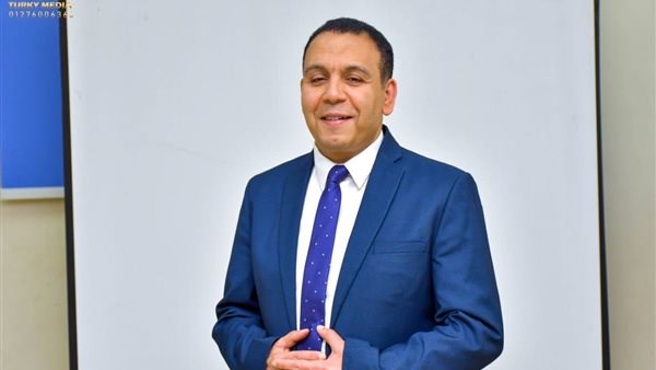 قرار مد سنوات التعليم الإلزامي يحظى بتأييد خبير تربوي الذي يكشف عن 12 فائدة هامة