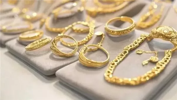 أسعار الذهب تتألق في مصر اليوم الجمعة 6 فبراير 2026 بتحديث فوري