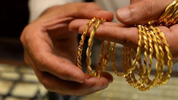 أسعار الذهب تتأرجح اليوم 8 فبراير 2026، عيارات 24 و21 و18 تتصدر السوق