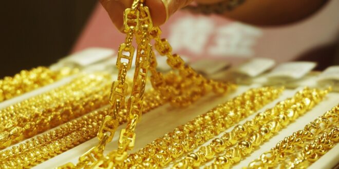 “أسعار الذهب تتأرجح في السوق اليوم” أسعار الذهب اليوم – شبكة فلسطين للأنباء