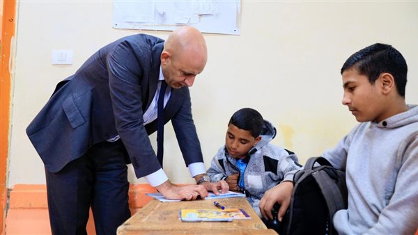 استكشاف أساليب تعليم البرمجة والذكاء الاصطناعي في مادة الرياضيات