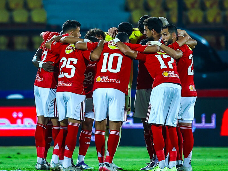 كيف يخطط الأهلي لتجاوز شبيبة القبائل في مباراة مصيرية؟