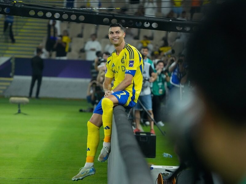 “ما وراء الكواليس”.. تفاصيل مشوقة حول اجتماع كريستيانو رونالدو وصندوق الاستثمارات السعودي (فيديو)