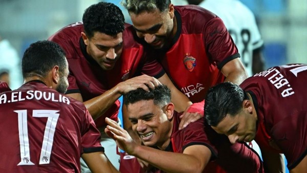 التنافس يحتدم في الدوري المصري سيراميكا كليوباترا يتصدر والزمالك يلاحقه في الوصافة