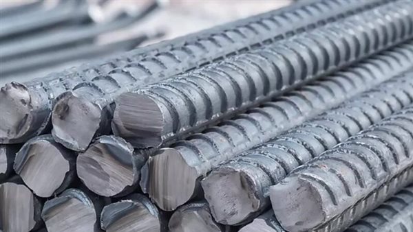 أسعار الحديد تسجل تقلبات ملحوظة وسط توقعات السوق