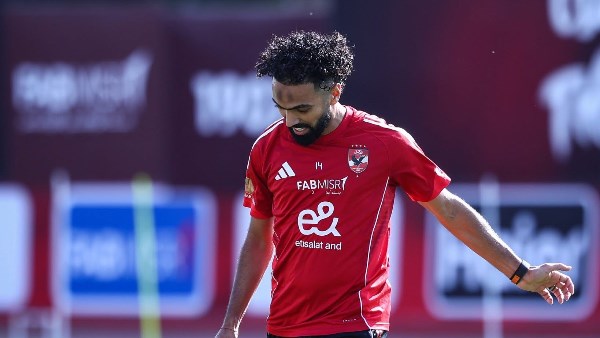 «فرصة الشحات الذهبية».. توقعات تشكيل الأهلي في مواجهة الإسماعيلي تكشفها الإعلامي