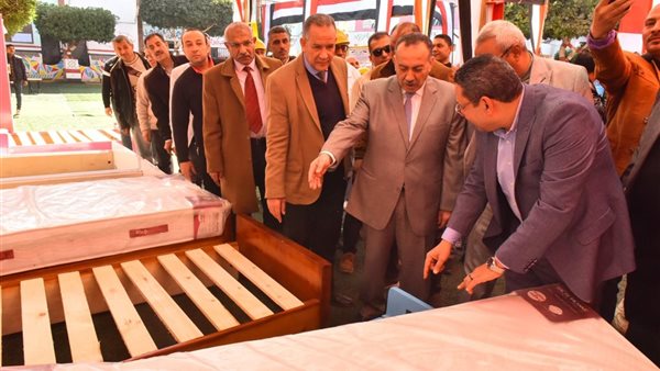 تحويل الأخشاب غير المستخدمة إلى منتجات مربحة طلاب التعليم الفني في أسيوط يبدعون في الابتكار